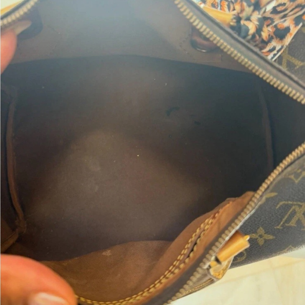 Louis Vuitton Brown Monogram Satchel with Leopard scarf - Picture 10 of 12